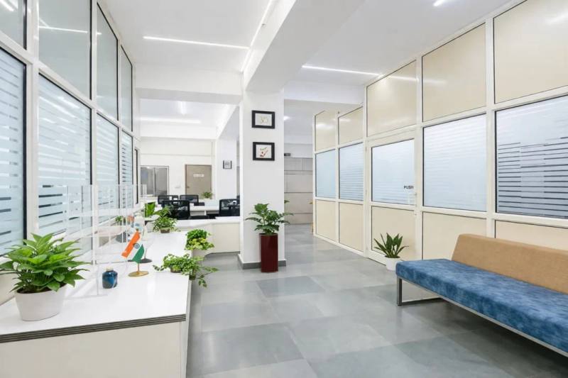 Kuresu Coworking Space workspace