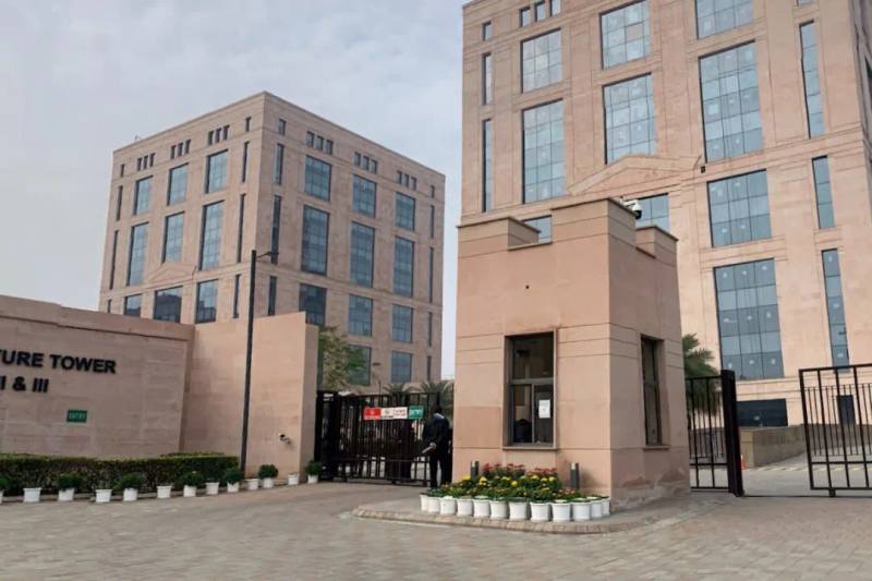 Apeejay Business Center workspace