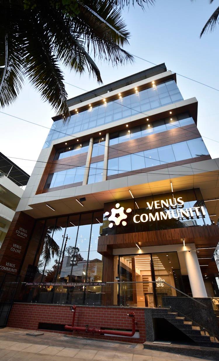 Venus Communitii photo 1